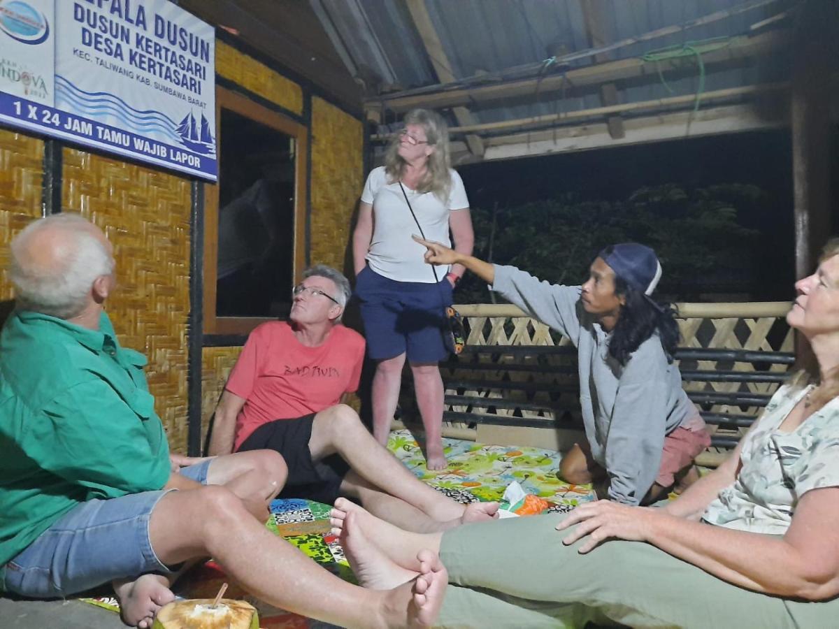 Boneputeh Homestay Taliwang Extérieur photo