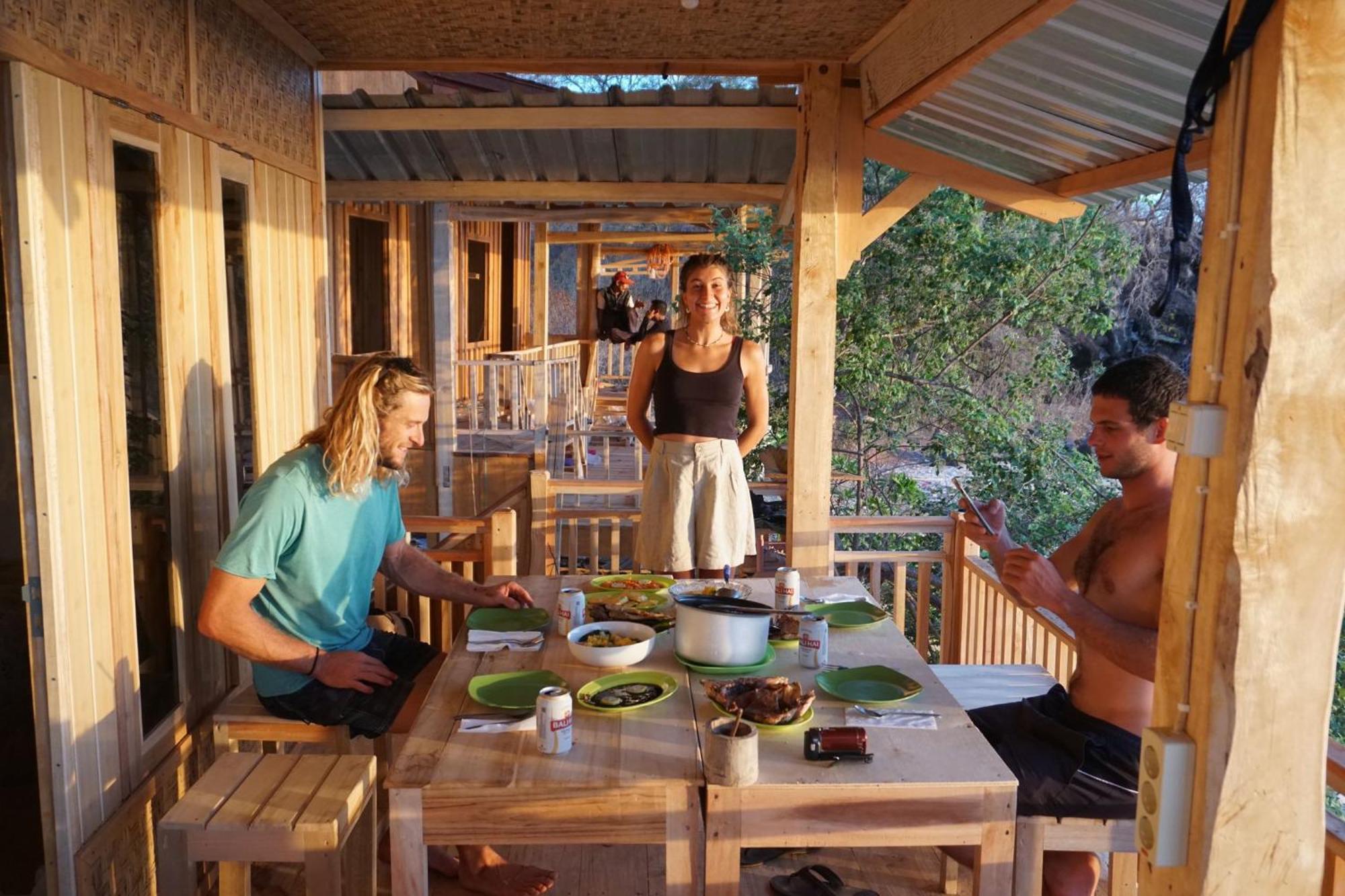 Boneputeh Homestay Taliwang Chambre photo